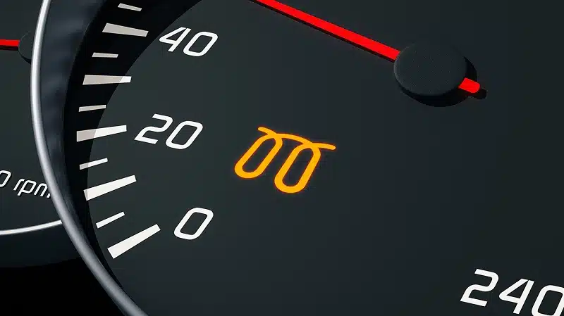 Que faire quand votre voyant de préchauffage clignote ? Les solutions possibles